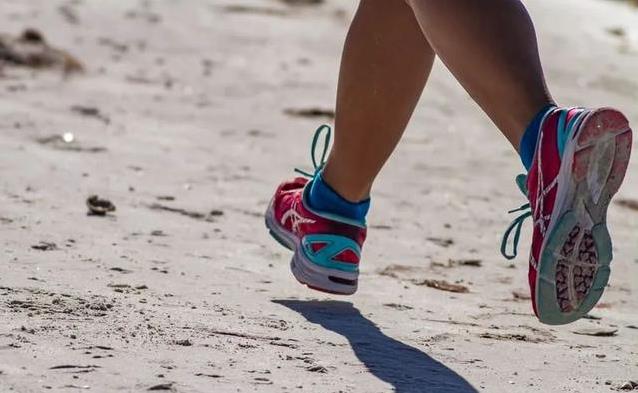 去面对, 己较劲, 一后迈开 去面对, 己较劲, 一后迈开